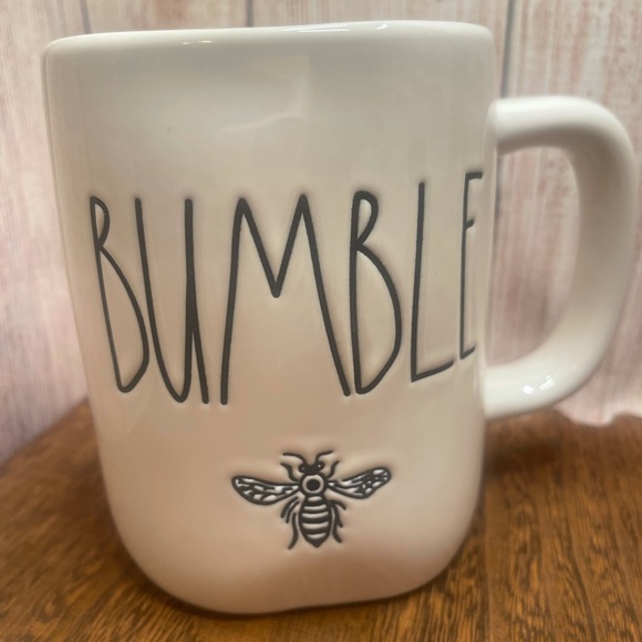 -New- Rae Dunn mug Bumble - Picture 2 of 5